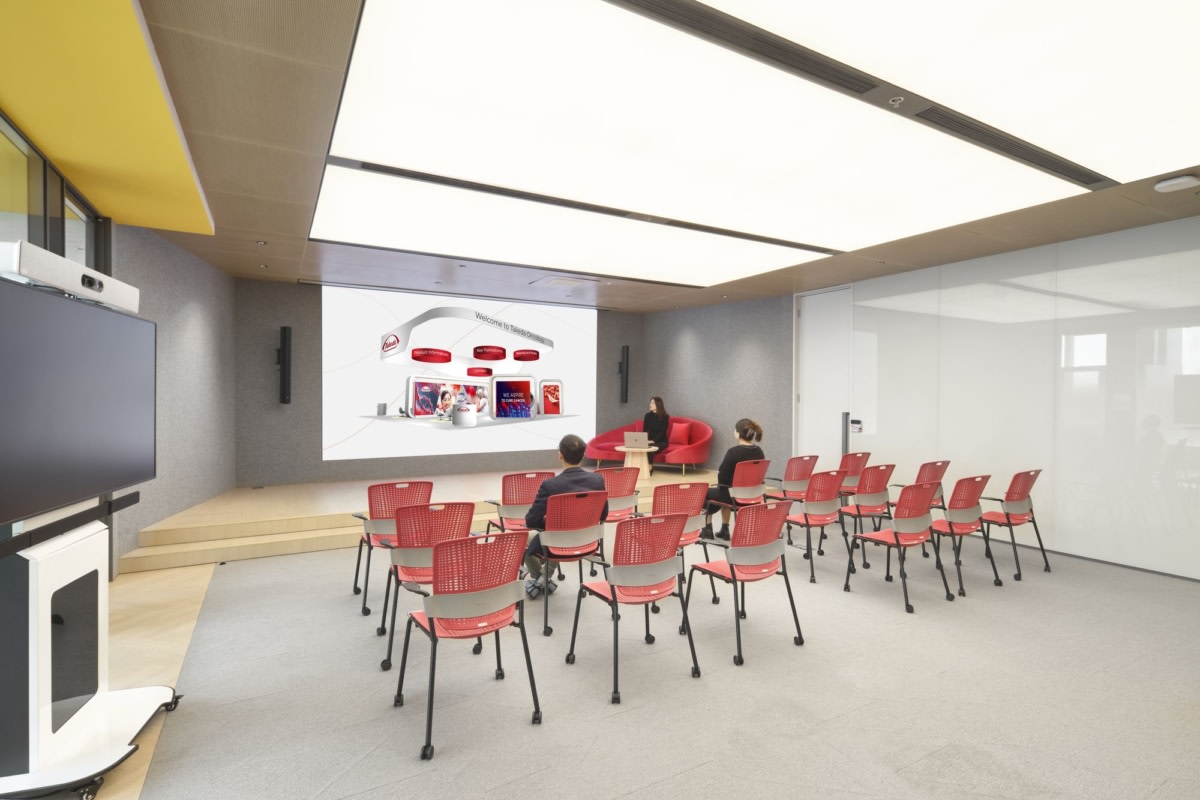 医疗行业大型创意办公室装修设计案例7000平方米10