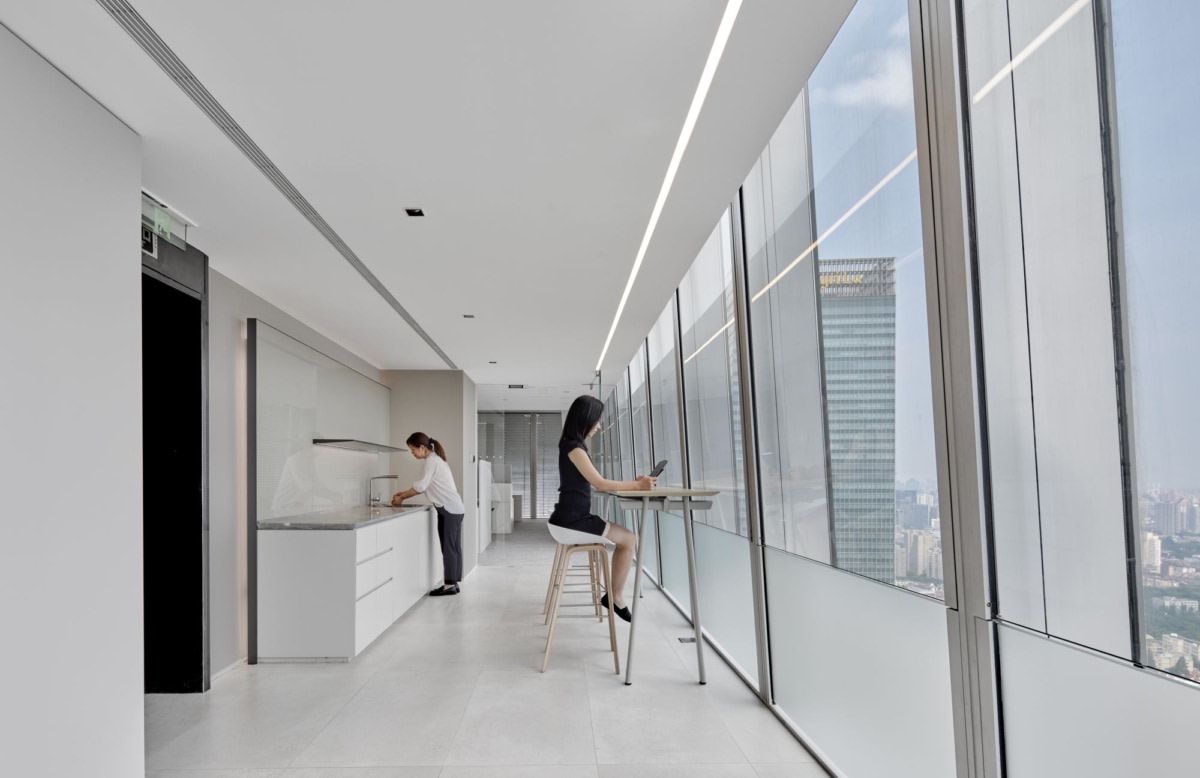 上海金融投资中型办公室装修设计项目1200平方米5