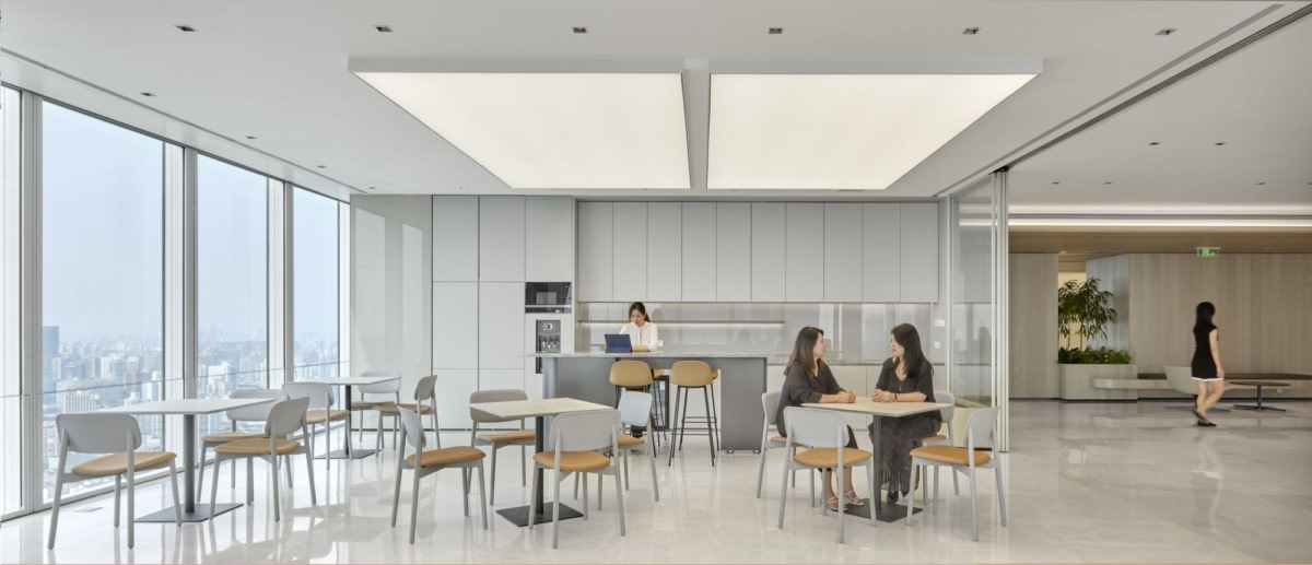 上海金融投资中型办公室装修设计项目1200平方米6