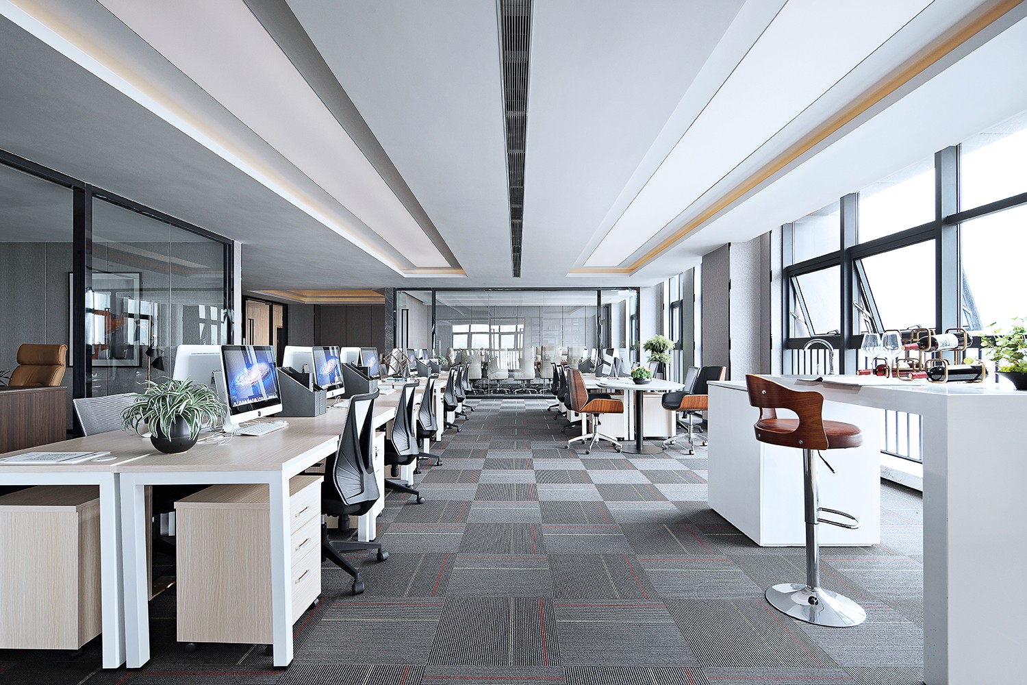 如何设计装修出一个高效舒适的办公室？